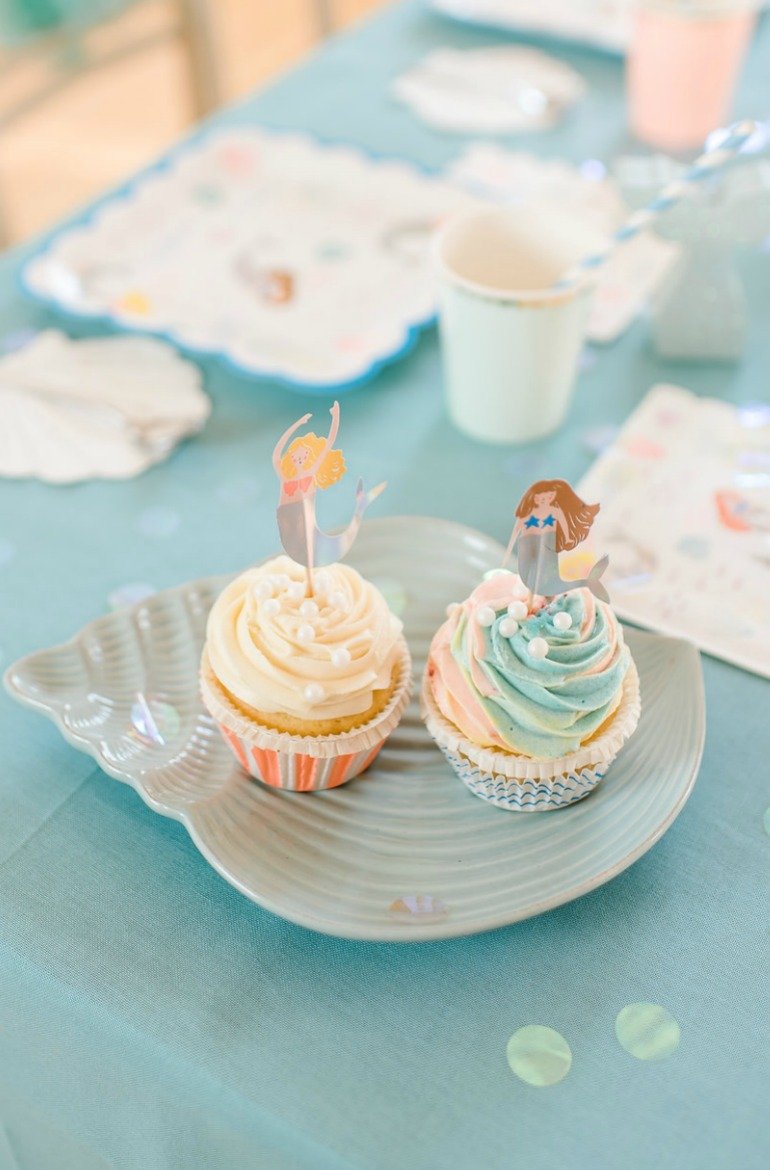 Schöne Ideen zur Dekoration und Rezepte für einen Meerjungfrau Kindergeburtstag