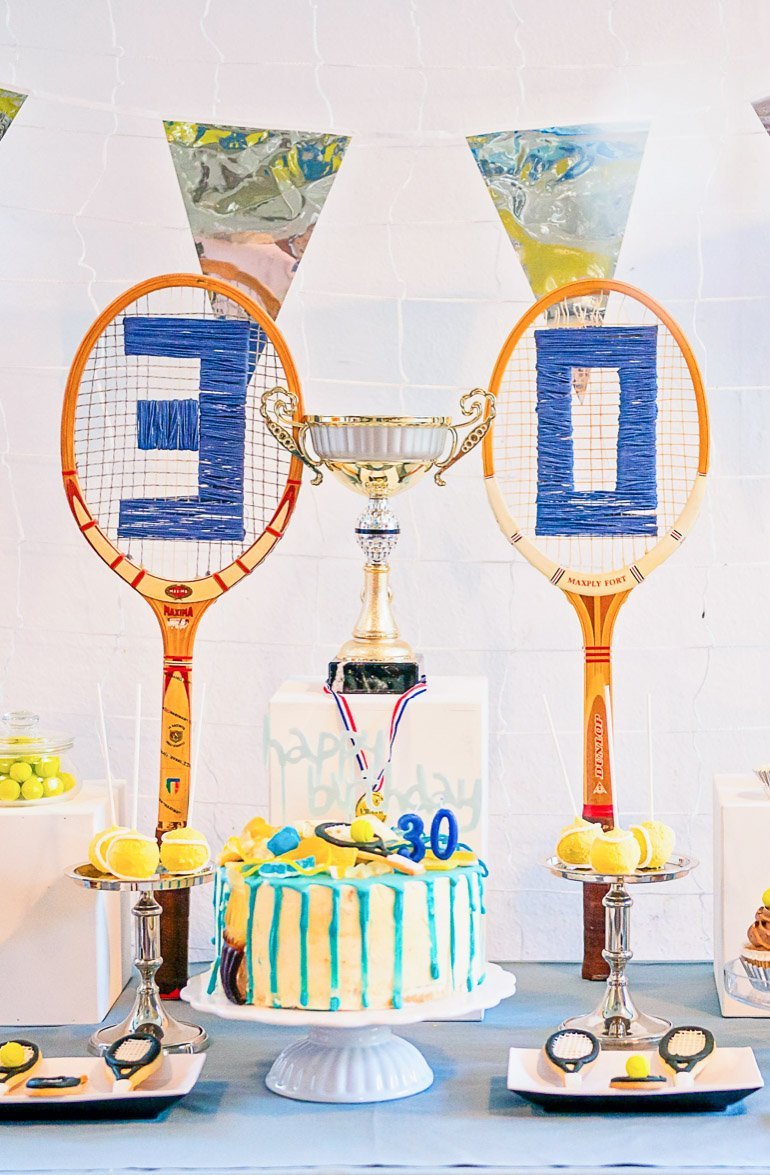 Eine großartige Idee zum 30. Geburtstag: Tennisparty mit vielen Dekoideen, Sweet Table und Hot Dog Bar